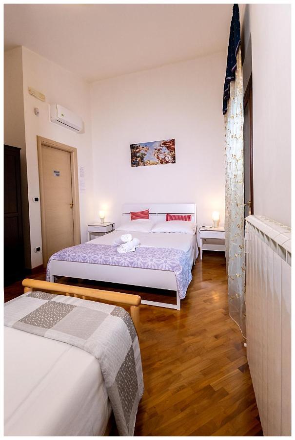 Bed And Breakfast Villa Fatima Trani Exteriör bild